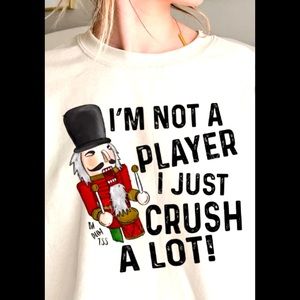 I’m not a player, cute Christmas Tshirt!